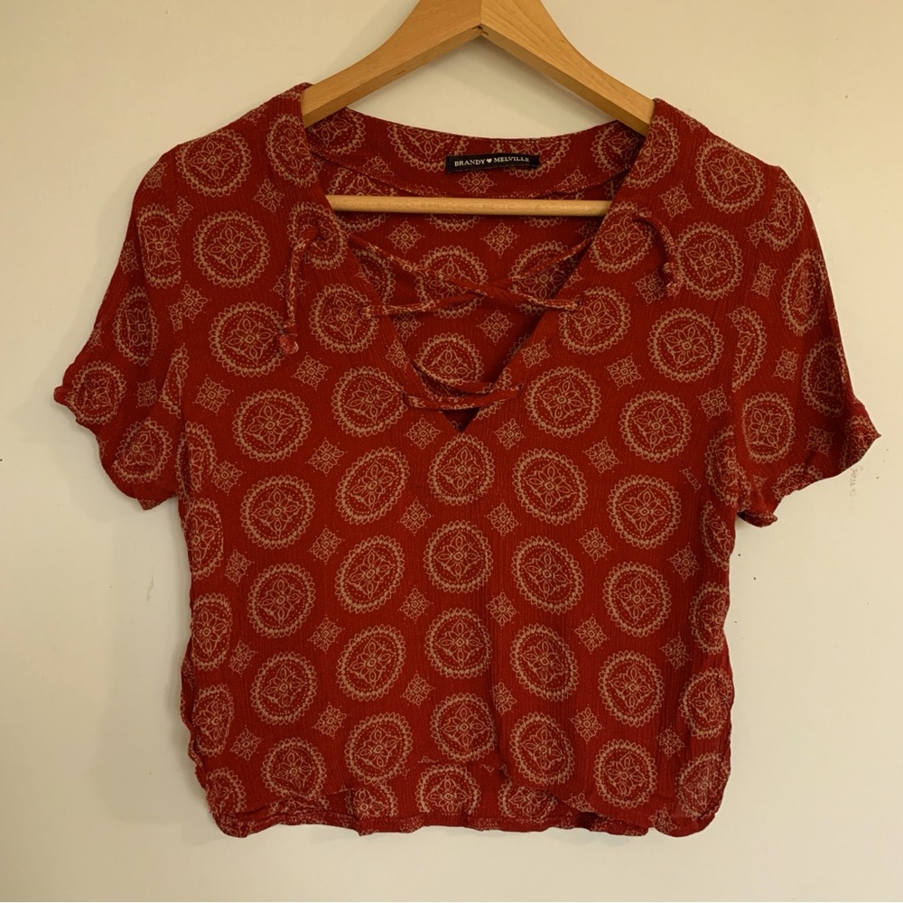 BRANDY MELVILLE BOHO PAISLEY CROP TOP